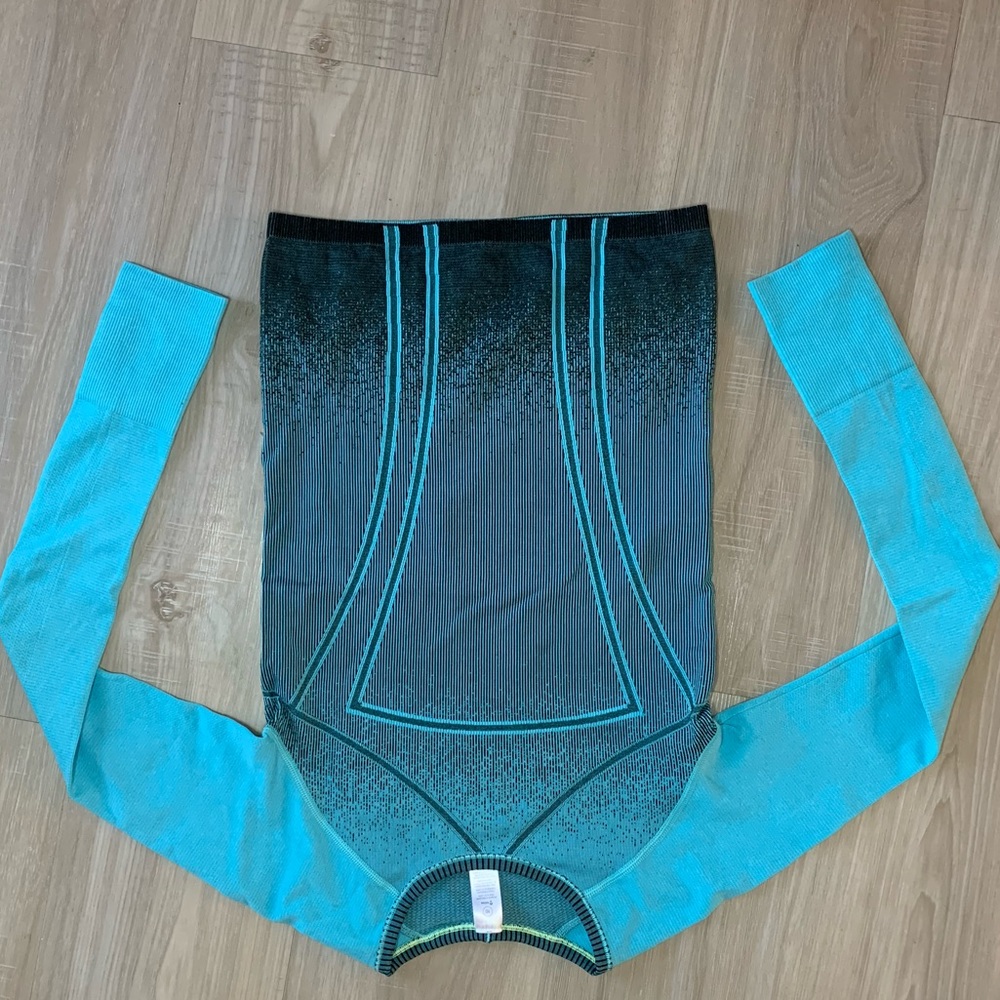 Ivivva shirt